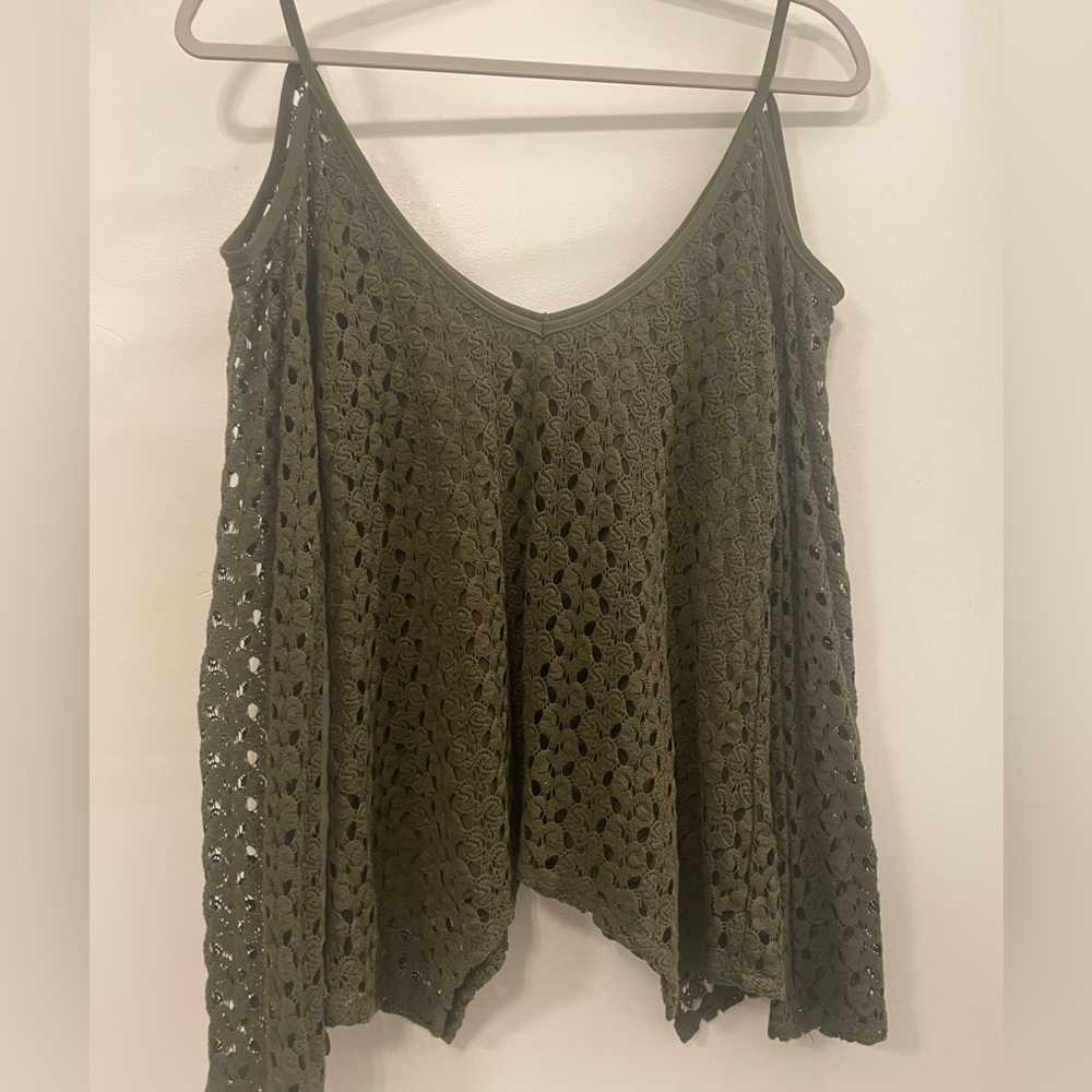 GREAT CONDITION open shoulder army green lace long sleeved top!! 🤍💚🤍